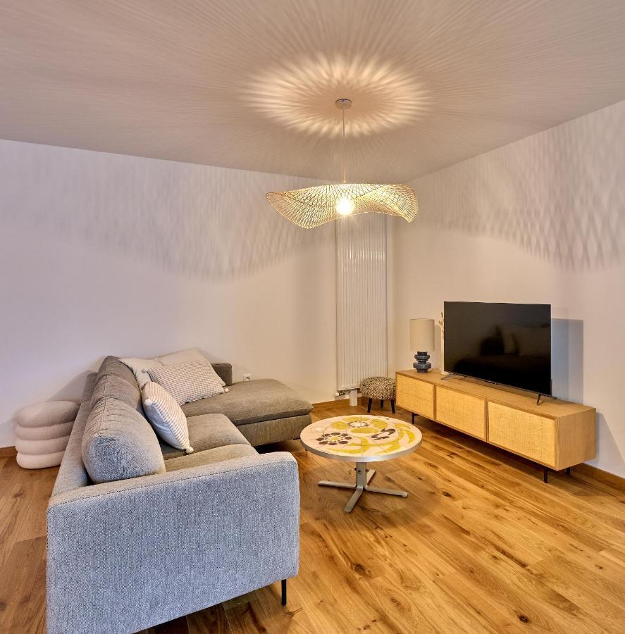 Apartment Appart' Jeannette En Hyper Centre Avec Balcon Et Parking Sous-terrain, By Primo C0nciergerie *